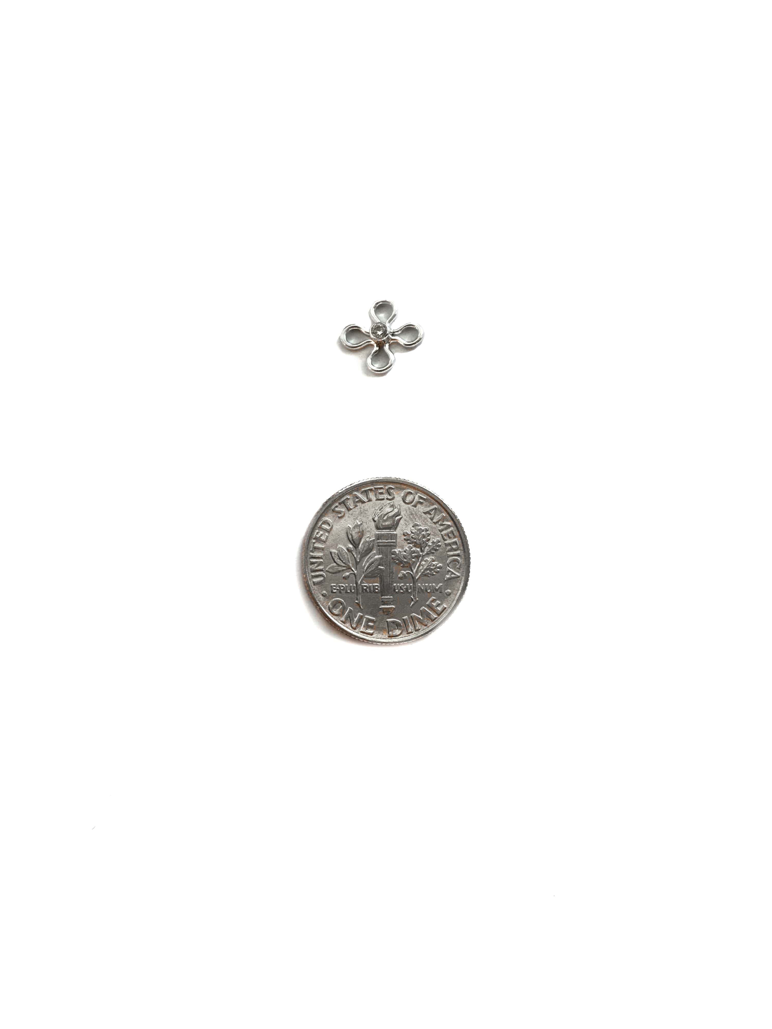 Daisy Charm in Cubic Zirconia