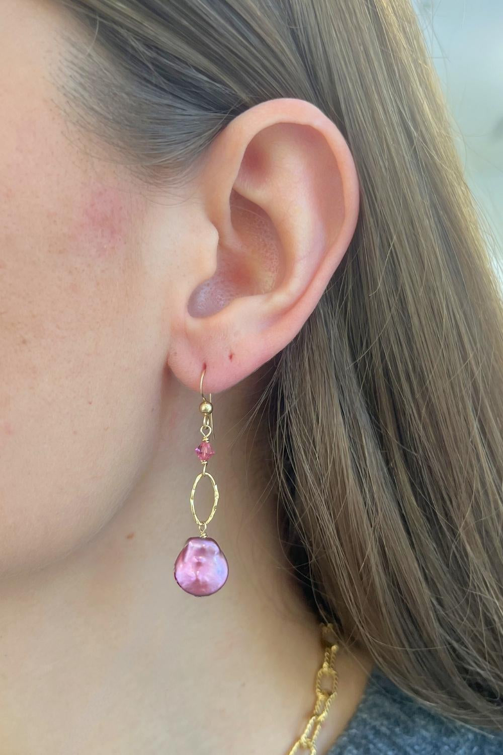Fuchsia Pearl Earrings