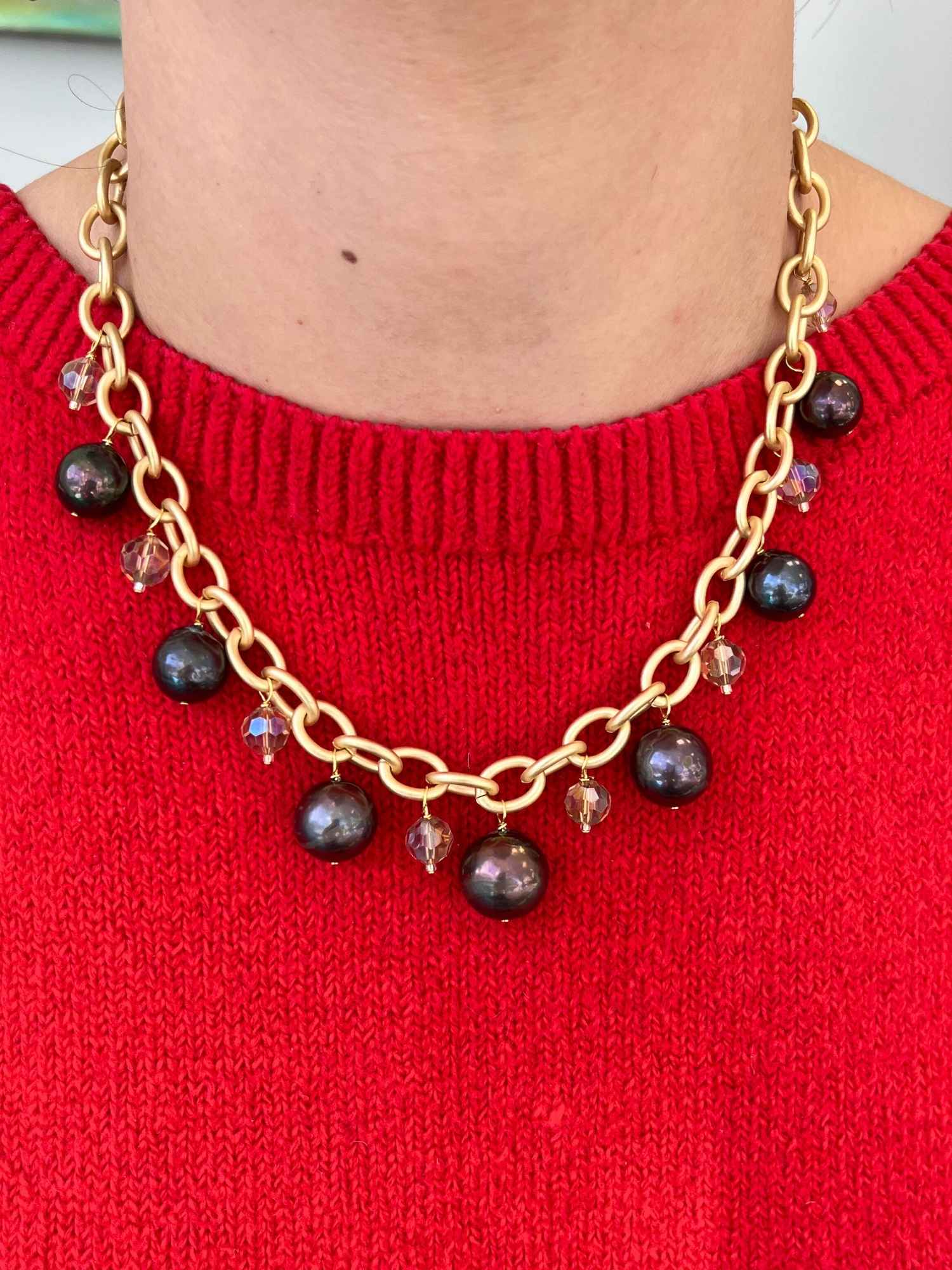 Golden Halo Necklace in Peacock Pearl