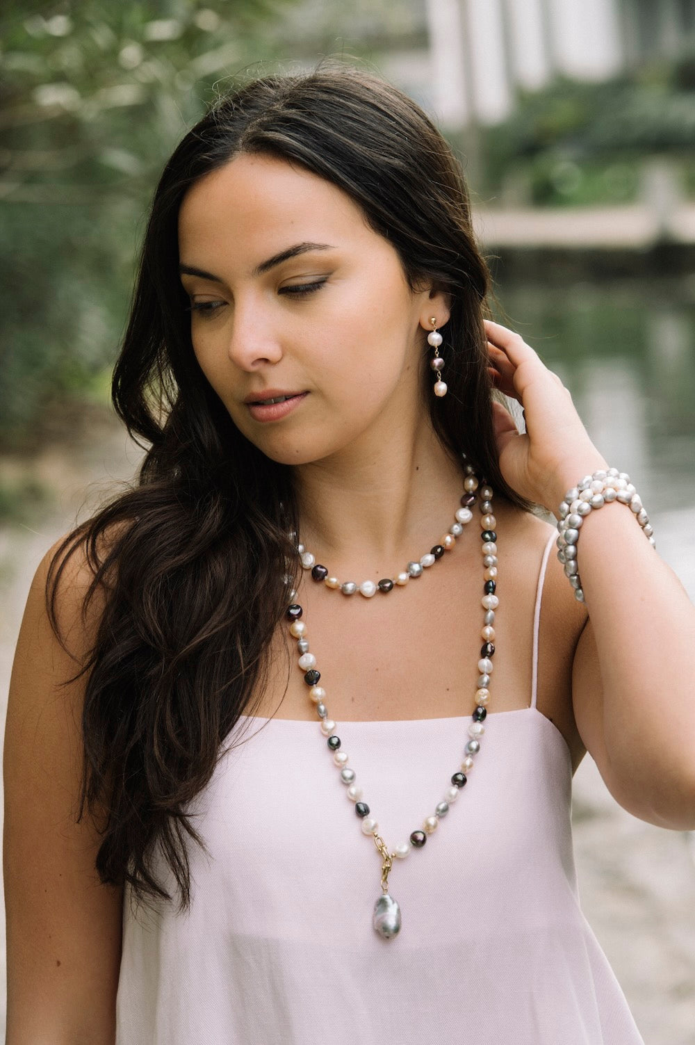 Monroe Pearl Lariat