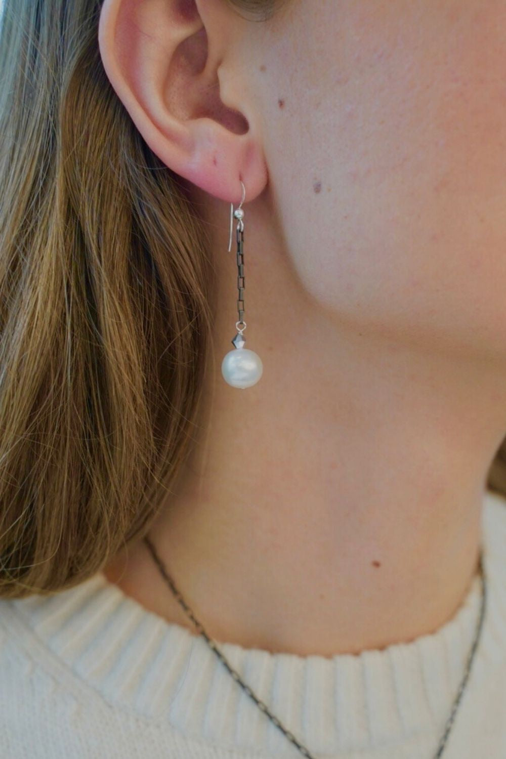 Midnight Pearl Earrings