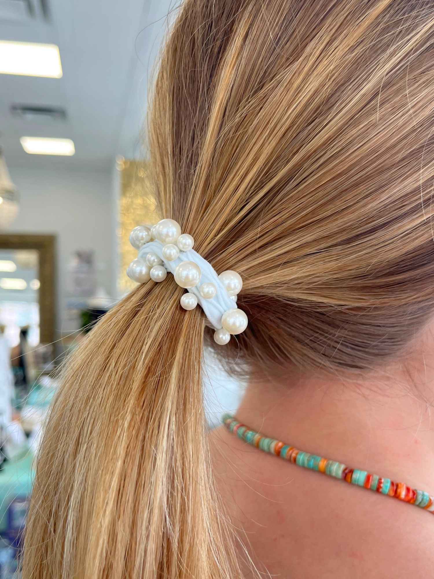 Stretchy Pearl Hair Tie