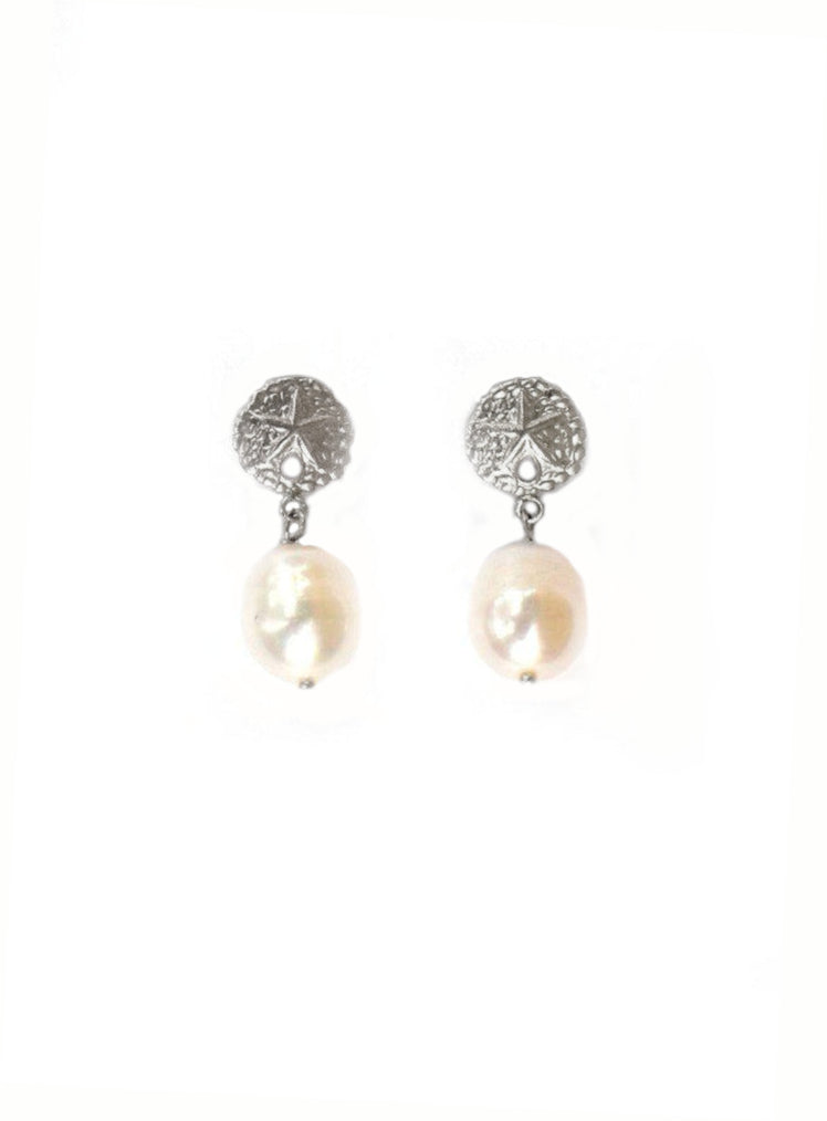 Sullivan Sand Dollar Posts in White Pearl
