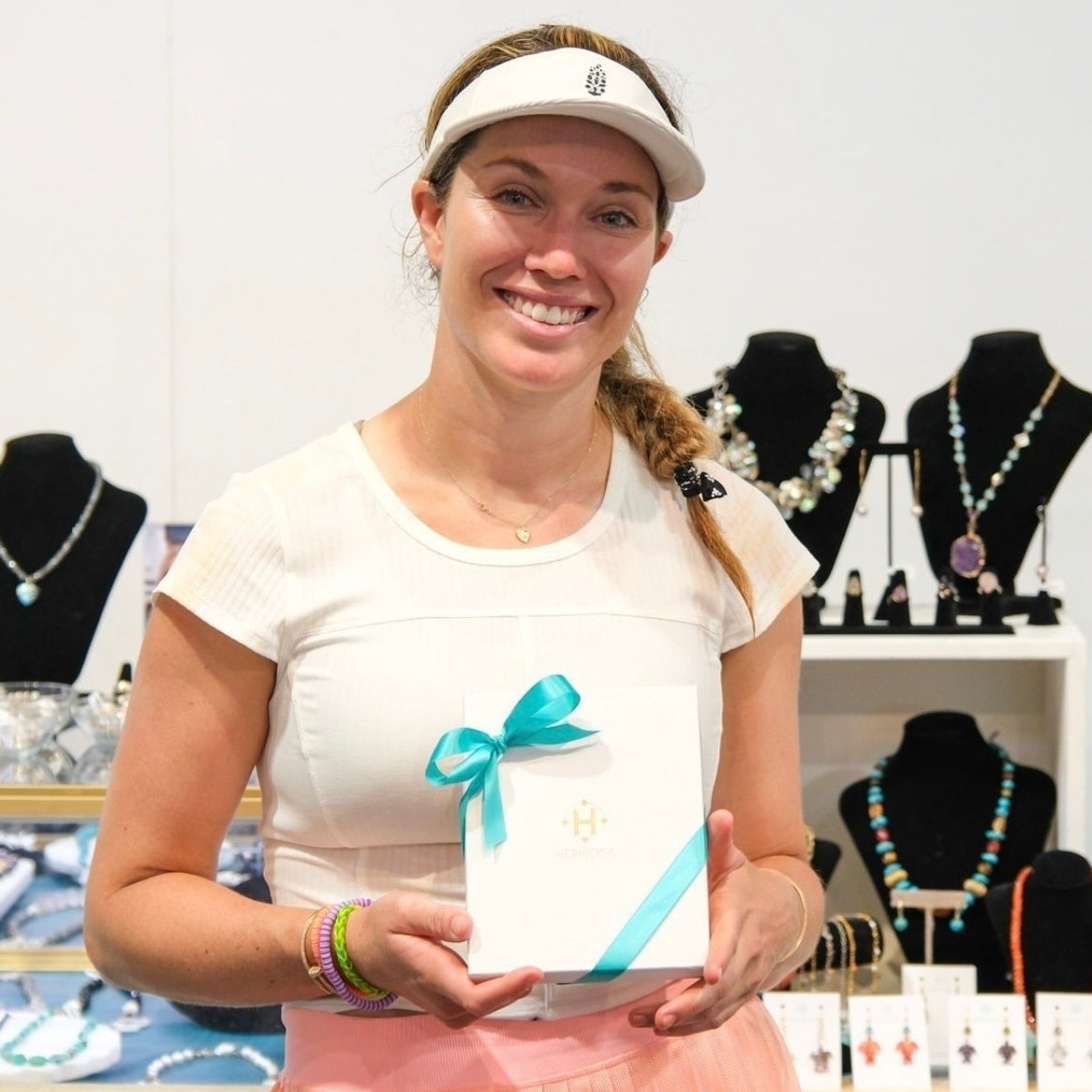 Hermosa Returns to the 2026 Credit One Charleston Open