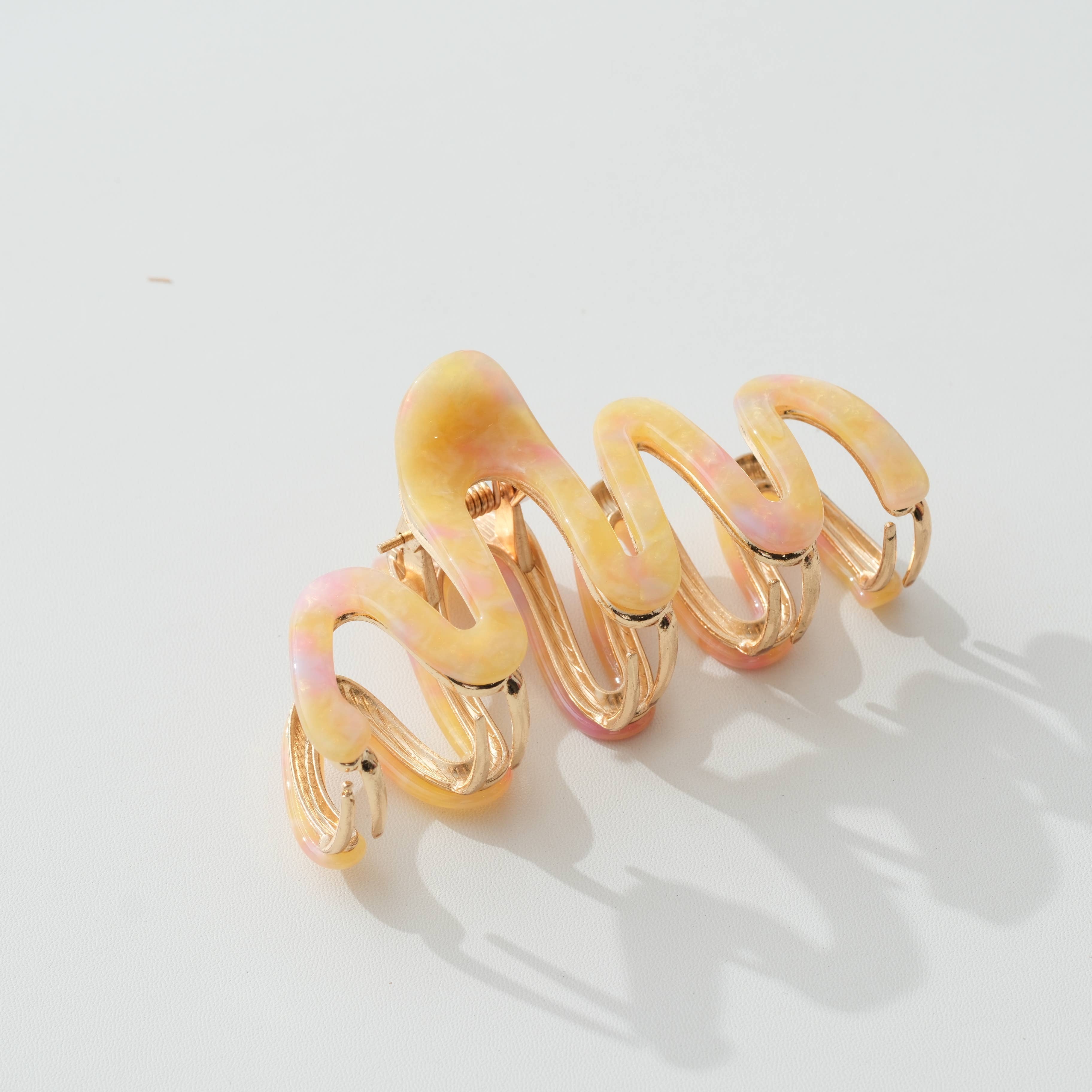Island Sun Wave Claw Clip