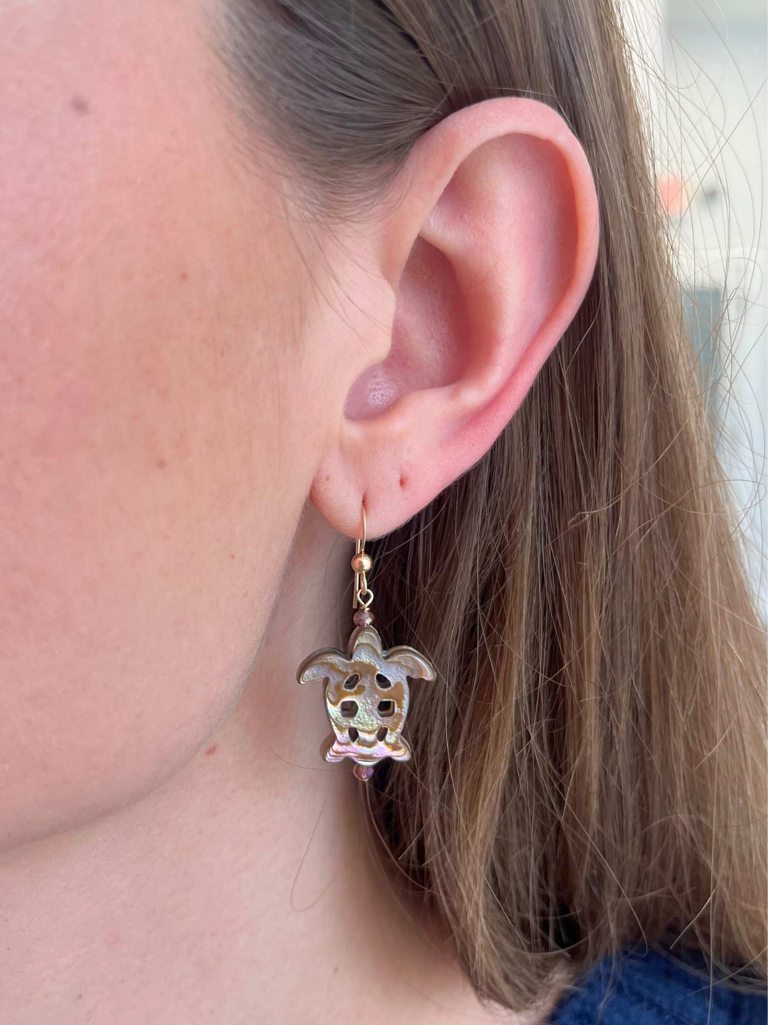 Caretta Turtle Earrings in Abalone