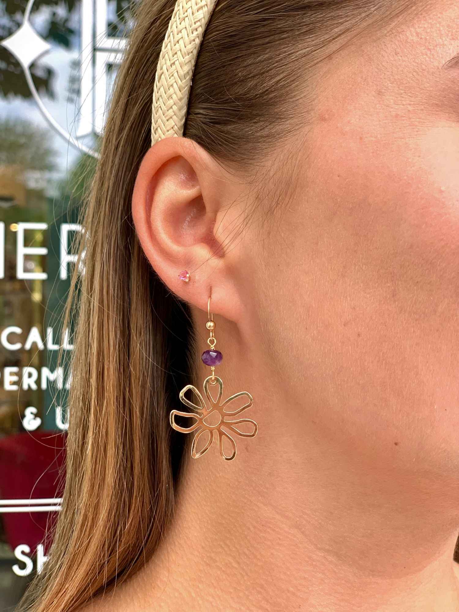 Golden Daisy Earrings in Amethyst