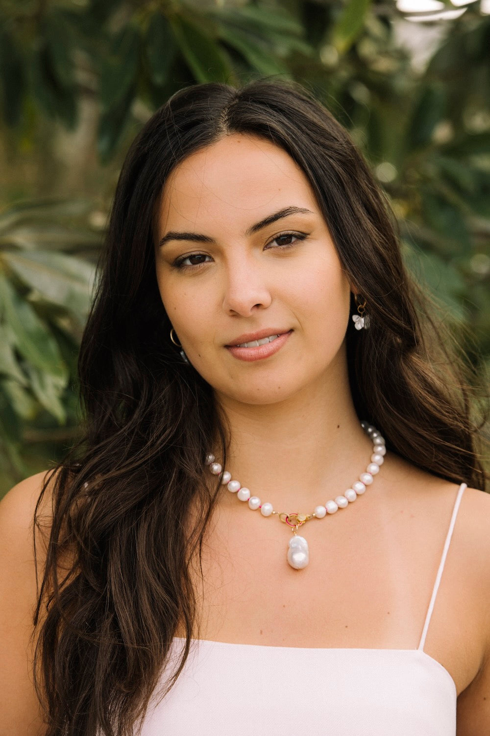 Pearl Confetti Necklace in Pink