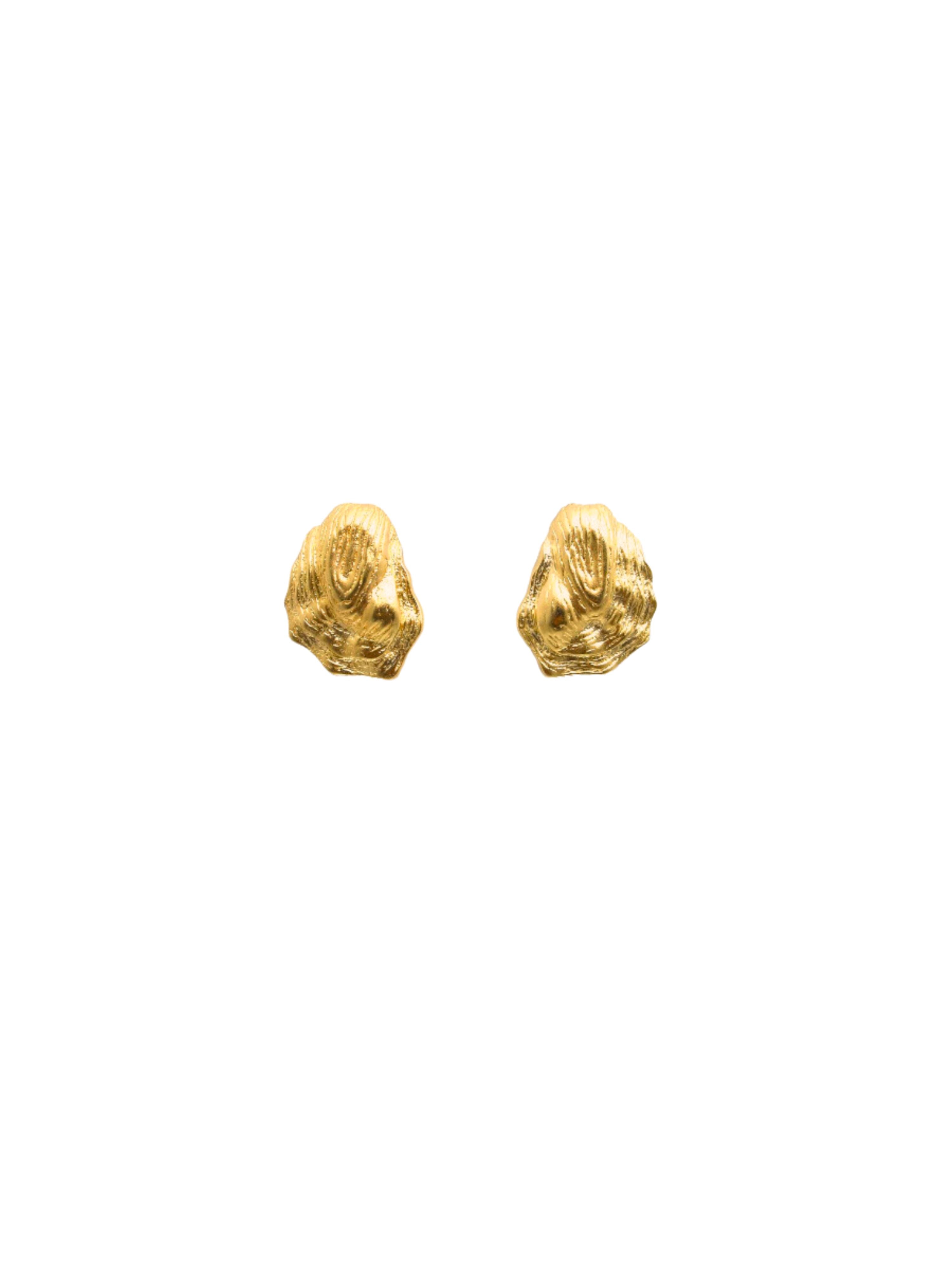 Capers Earrings in Gold