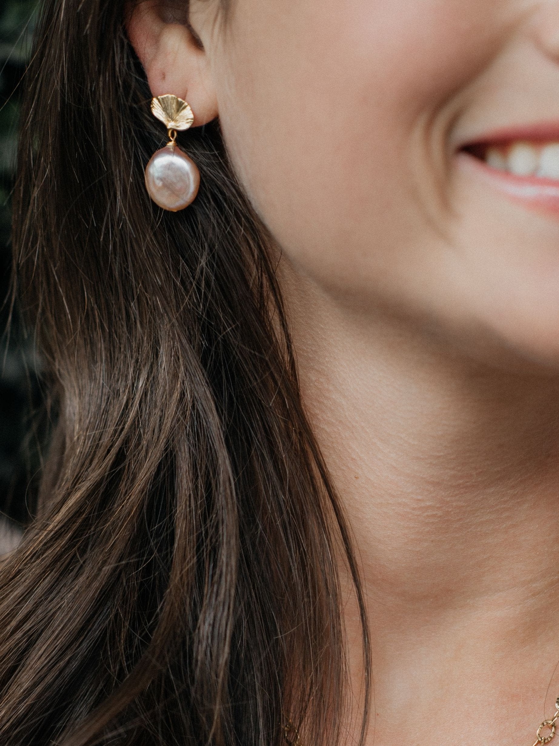 Gingko Earrings in Pink Pearl