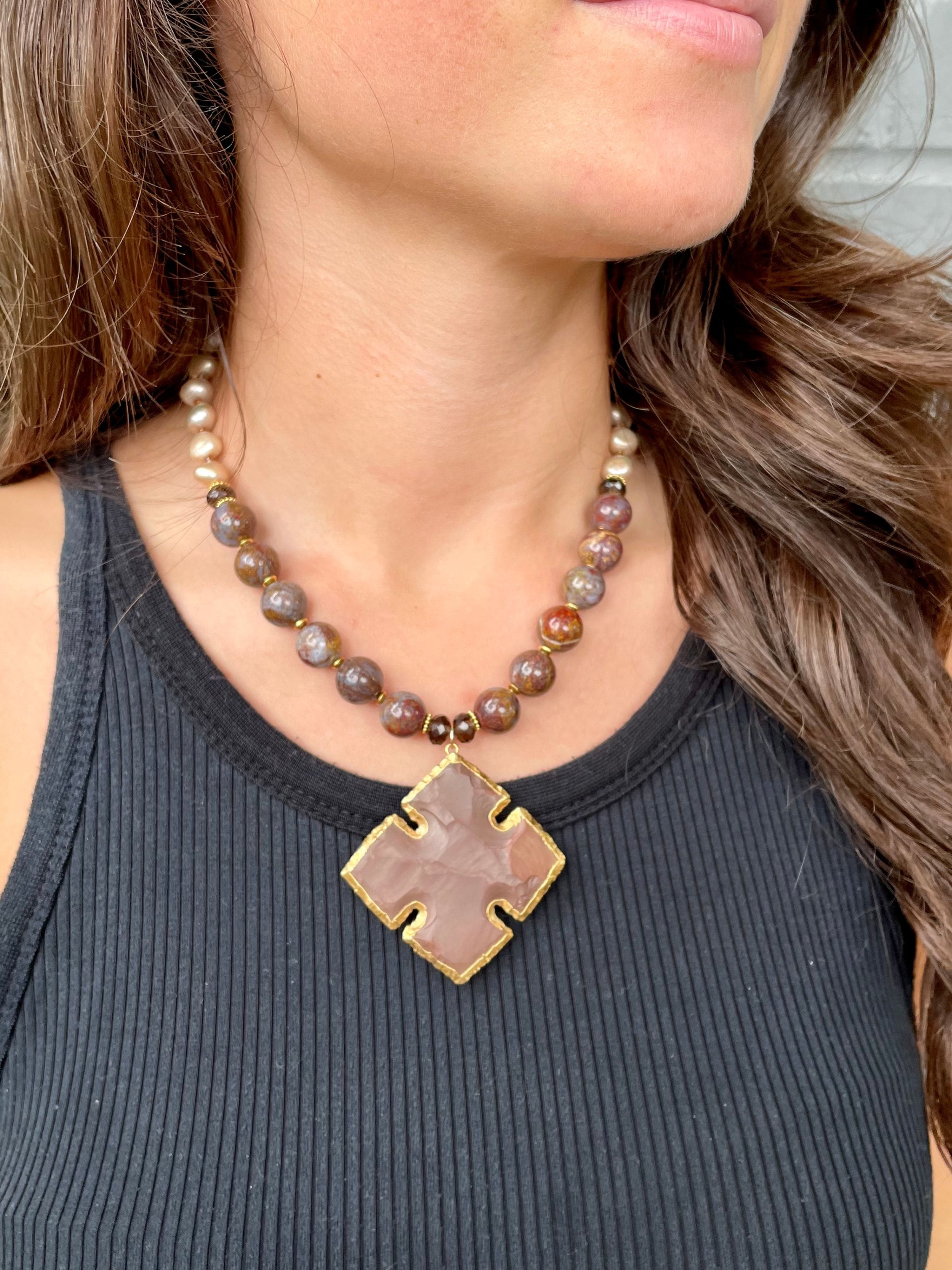 Faith Cross Necklace in Gold