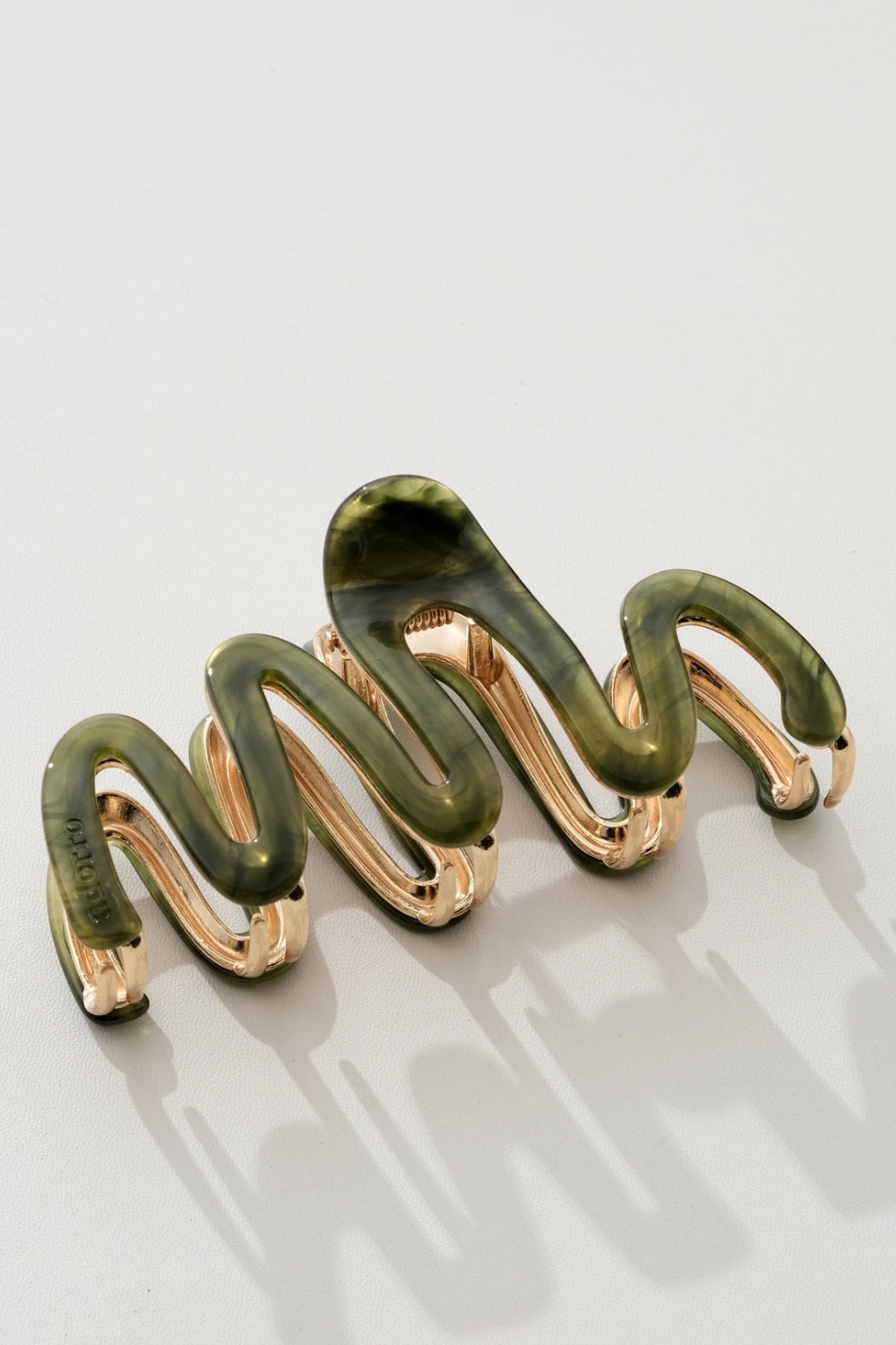 Wave Spring Claw Clip