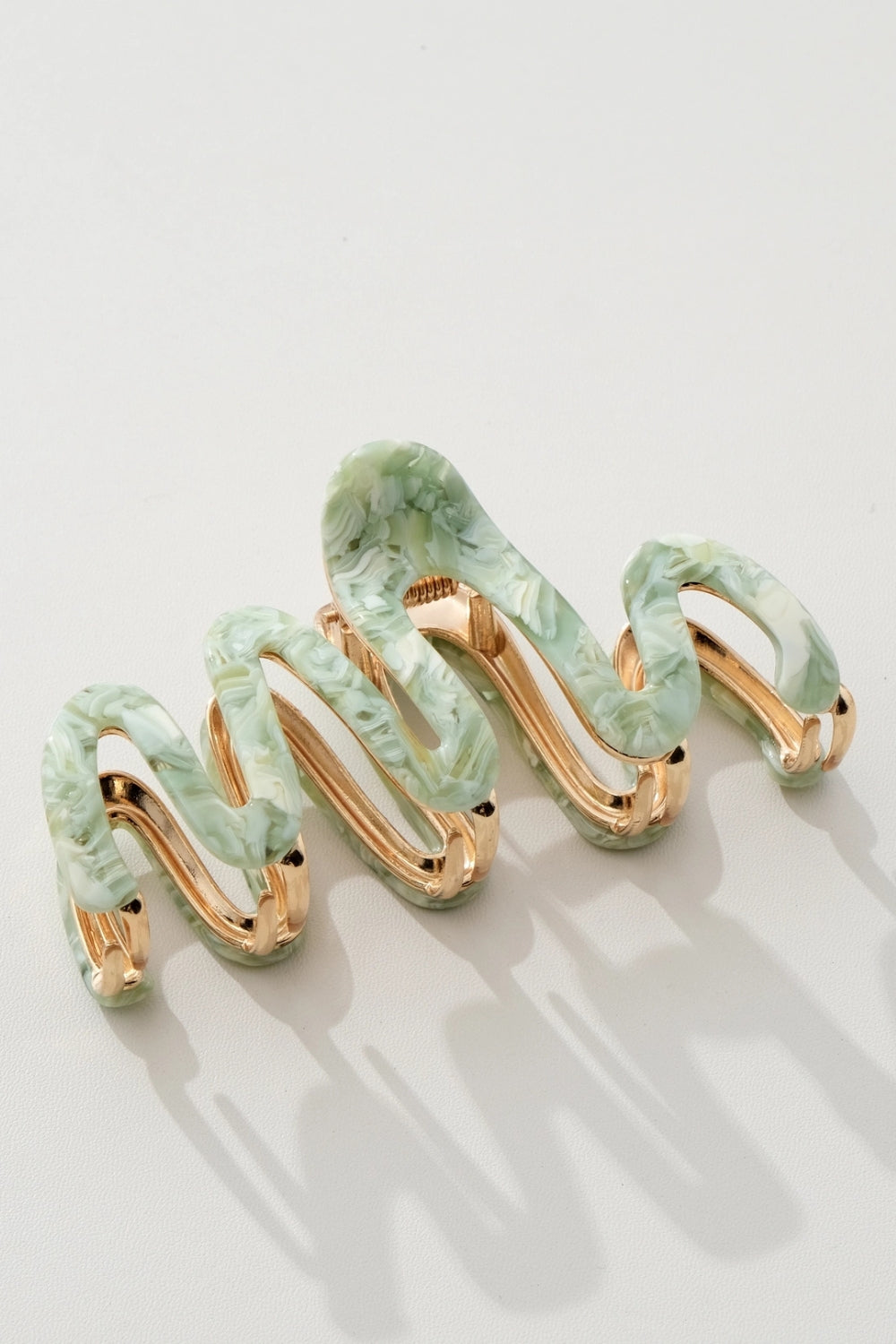 Wave Spring Claw Clip