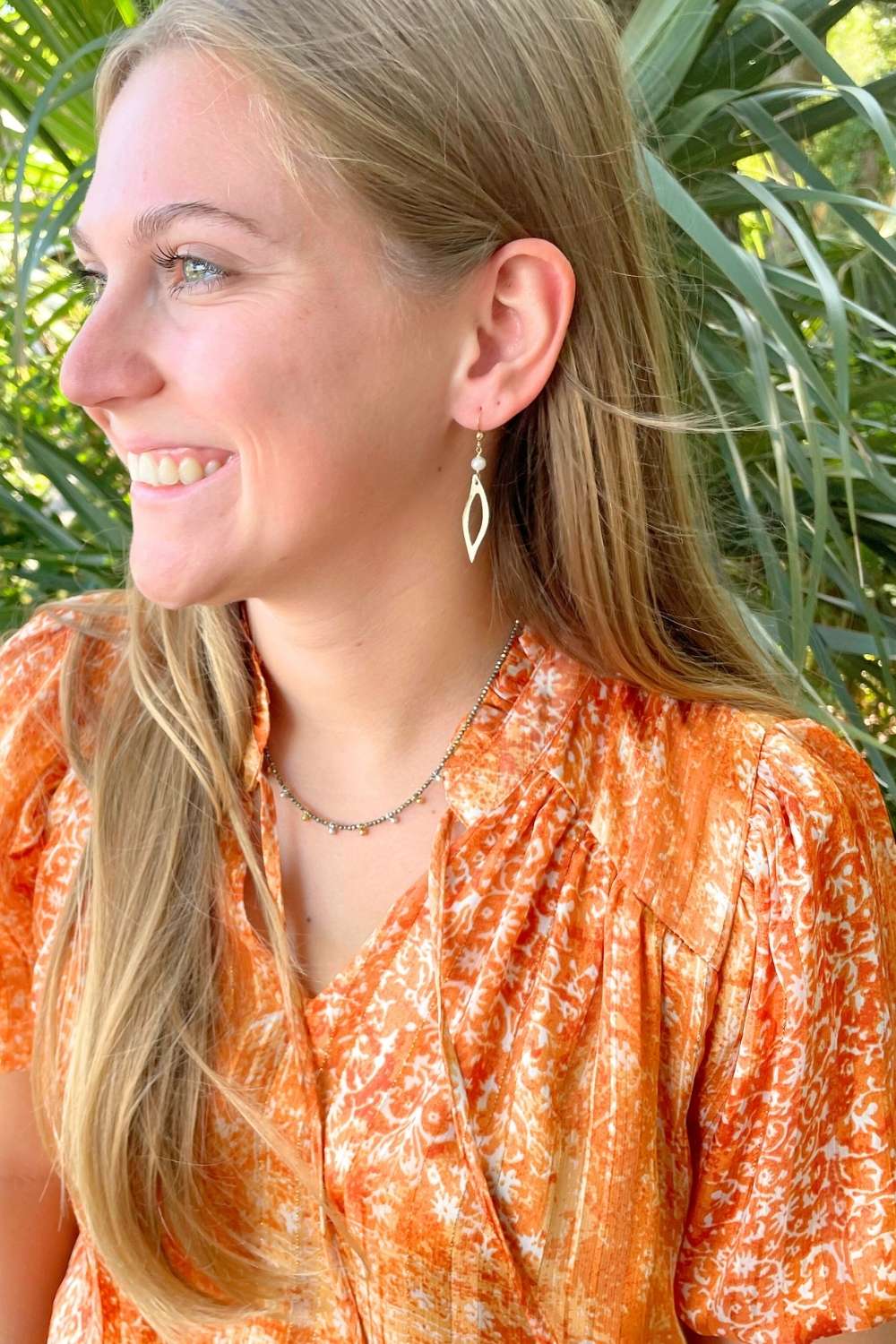 Carmen Earrings in Pearl